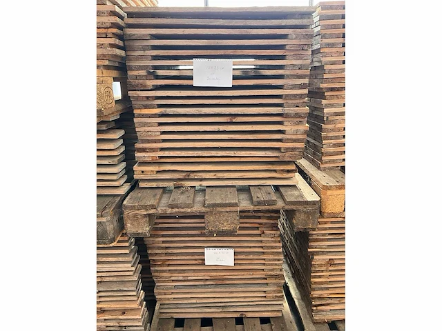 Diverse houten omheining (135x) - afbeelding 4 van  6