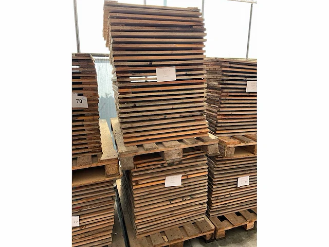 Diverse houten omheining (135x) - afbeelding 6 van  6