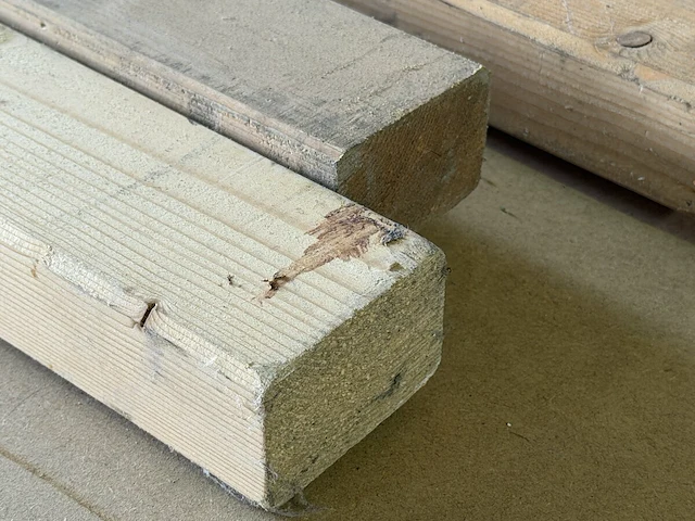 Diverse houten platen en planken - afbeelding 3 van  4