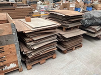 Diverse houten platen - afbeelding 1 van  6