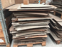 Diverse houten platen - afbeelding 5 van  6