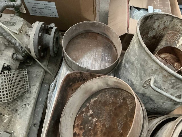 Diverse houten zeven - afbeelding 4 van  5