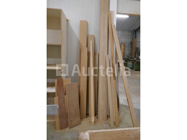 Diverse houtresten - afbeelding 2 van  8