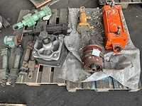 Diverse hydraulische componenten - afbeelding 3 van  4