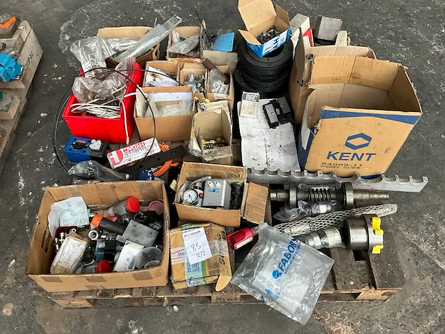 Diverse hydraulische kleppen en toebehoren - afbeelding 6 van  25