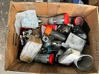 Diverse hydraulische kleppen en toebehoren - afbeelding 7 van  25