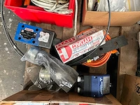 Diverse hydraulische kleppen en toebehoren - afbeelding 11 van  25