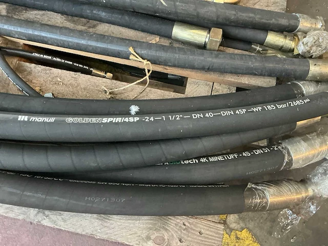 Diverse hydraulische leidingen - afbeelding 9 van  11