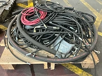 Diverse hydraulische leidingen - afbeelding 1 van  9