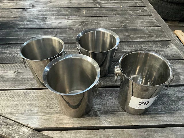 Diverse ijsemmers (4x) - afbeelding 1 van  4