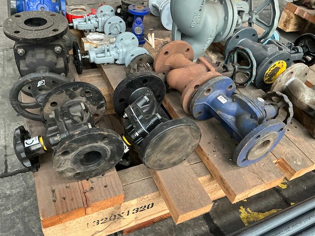 Diverse industriële afsluiters - afbeelding 3 van  5