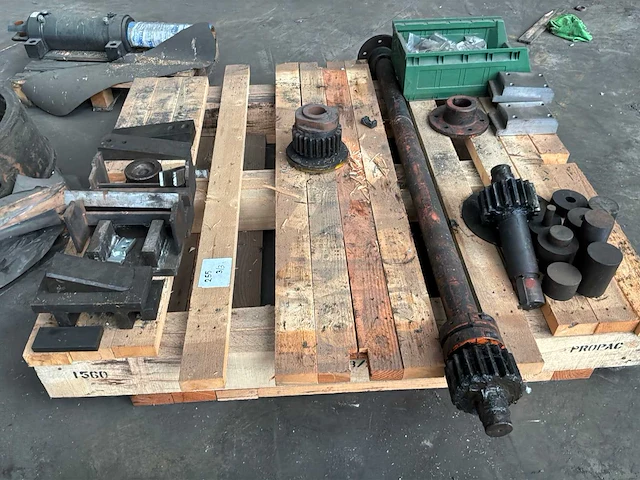 Diverse industriële componenten - afbeelding 3 van  3