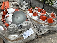 Diverse industriële lampen - afbeelding 1 van  4