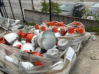 Diverse industriële lampen - afbeelding 2 van  4