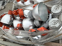 Diverse industriële lampen - afbeelding 4 van  4