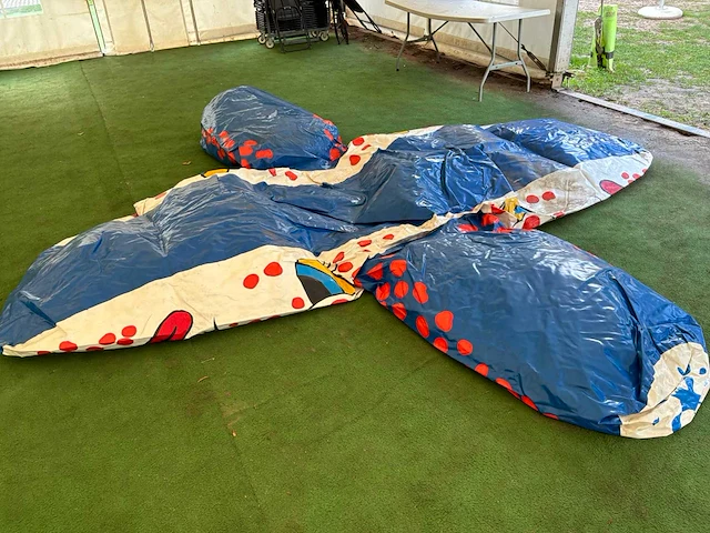 Diverse inflatables (3x) - afbeelding 2 van  7