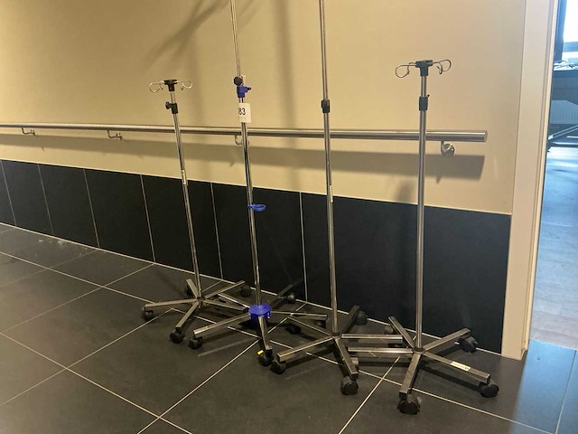 Diverse infuusstandaarden (4x) - afbeelding 1 van  1