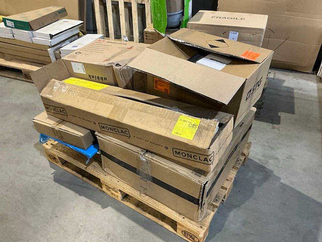 Diverse installatiematerialen - afbeelding 1 van  9