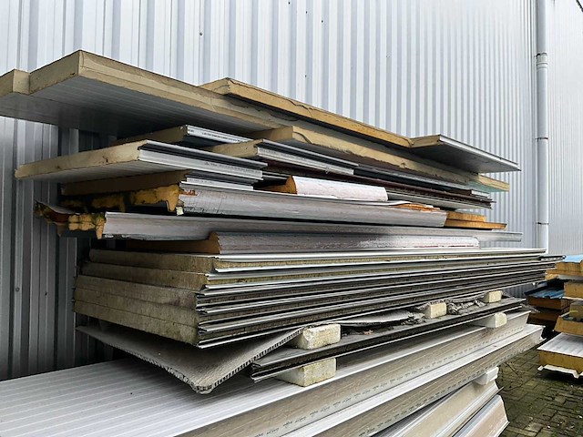 Diverse isolatiepanelen (75x) waaronder kingspan - afbeelding 26 van  31