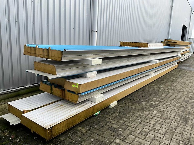 Diverse isolatiepanelen (75x) waaronder kingspan - afbeelding 29 van  31