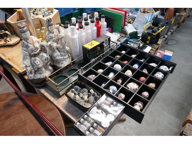 Diverse items deel 1 - afbeelding 1 van  7