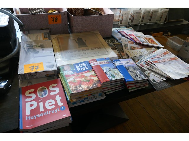Diverse items deel 3 - afbeelding 1 van  5