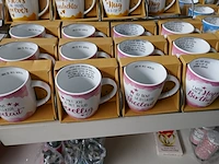 Diverse items souvenierwinkel deel 1 - afbeelding 3 van  18