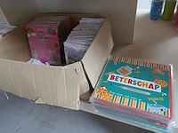Diverse items souvenierwinkel deel 2 - afbeelding 10 van  10