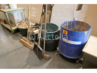 Diverse items - afbeelding 2 van  4