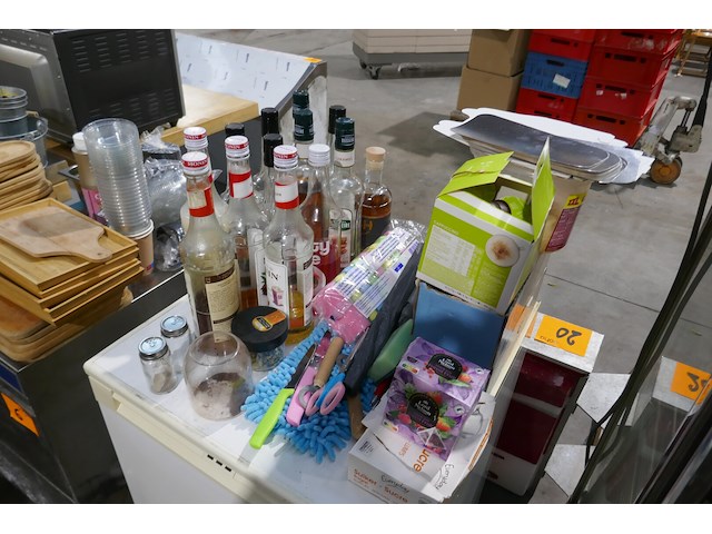 Diverse items - afbeelding 1 van  5