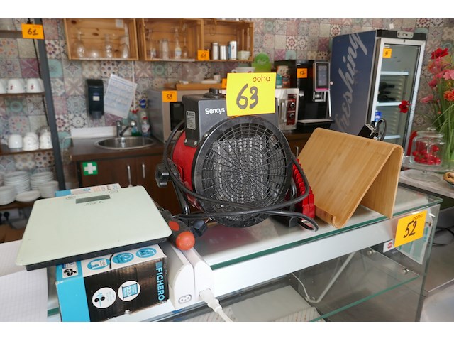 Diverse items - afbeelding 1 van  6