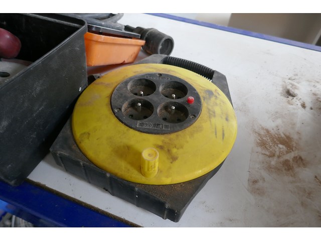 Diverse items - afbeelding 3 van  6