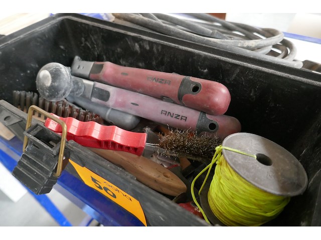 Diverse items - afbeelding 4 van  6