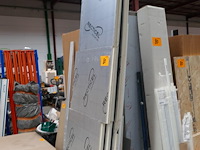 Diverse items - afbeelding 2 van  4
