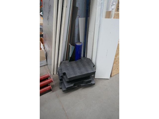 Diverse items - afbeelding 3 van  4
