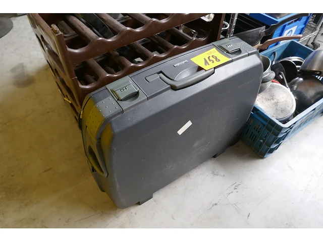 Diverse items - afbeelding 2 van  7