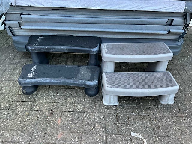 Diverse jacuzzi covers - afbeelding 5 van  12