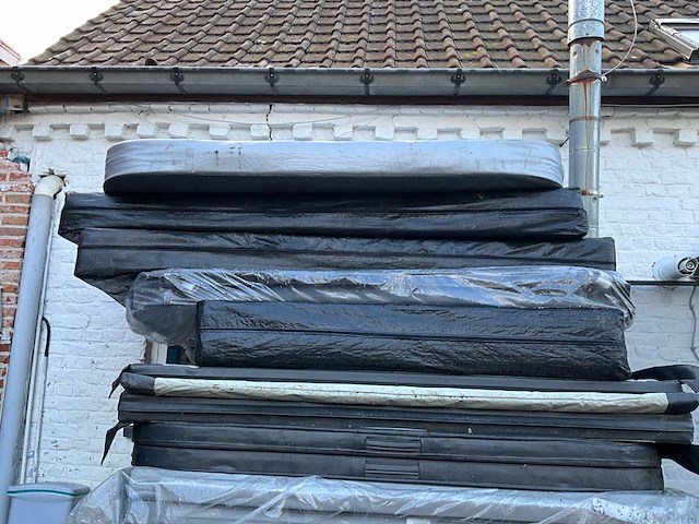 Diverse jacuzzie covers - afbeelding 8 van  12