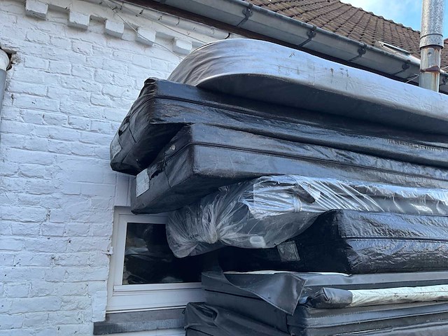 Diverse jacuzzie covers - afbeelding 7 van  12