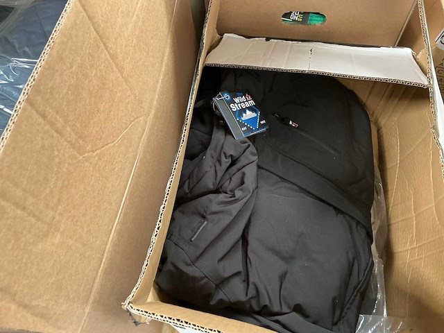 Diverse jassen (ca. 36x) - afbeelding 3 van  4