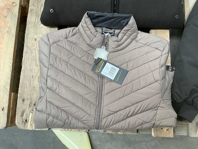 Diverse jassen dames/heren (ca. 32x) - afbeelding 1 van  3