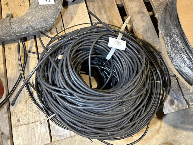 Diverse kabel - afbeelding 1 van  3