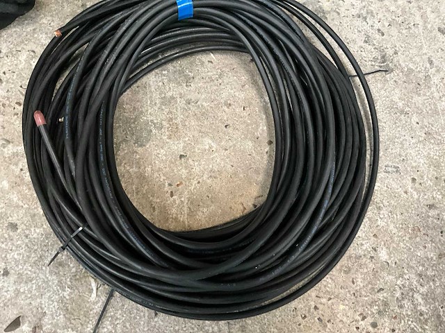 Diverse kabels en buizen (8x) - afbeelding 8 van  11