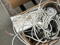 Diverse kabels en computer toebehoren - afbeelding 9 van  11