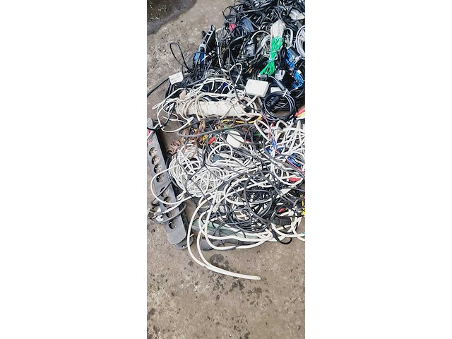 Diverse kabels - afbeelding 4 van  8