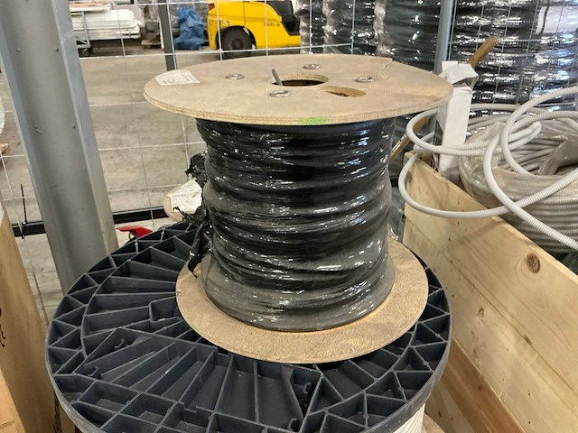 Diverse kabels - afbeelding 3 van  9