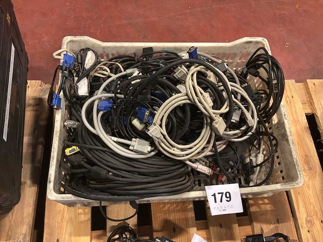 Diverse kabels - afbeelding 1 van  1