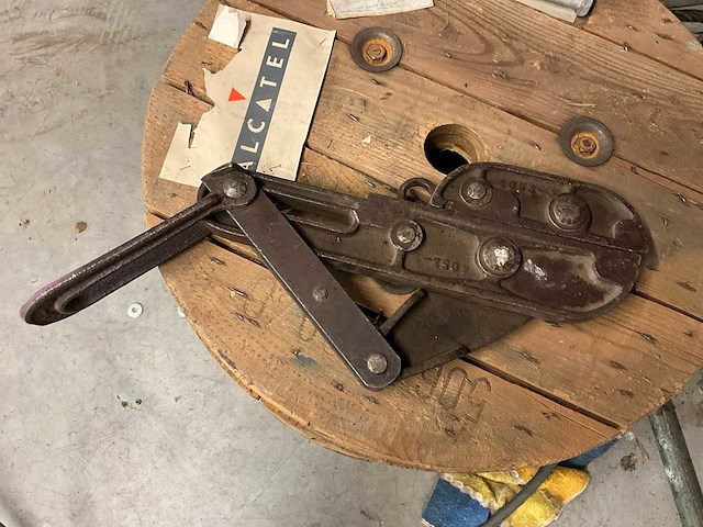 Diverse kabeltrekkers (19x) - afbeelding 1 van  13