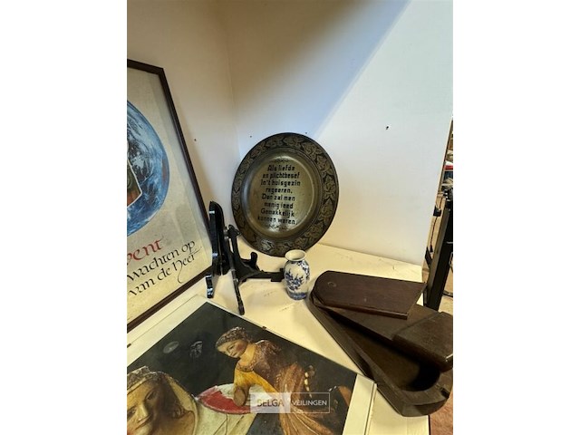 Diverse kaders met kerkelijke afbeeldingen - afbeelding 6 van  7