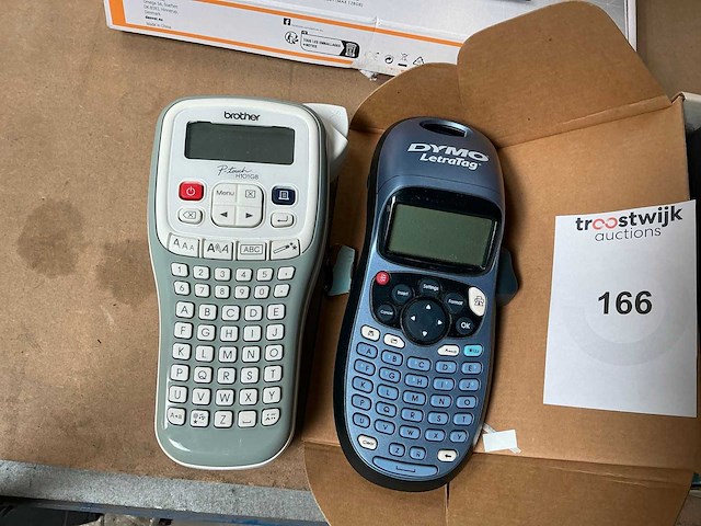 Diverse kantoorartikelen - afbeelding 2 van  4